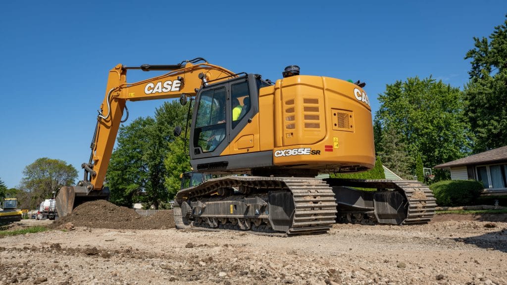 CCE EXC CX365E SR DSC00427 09 22 RETOUCHED